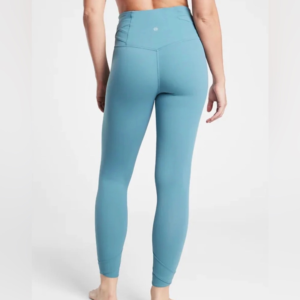 Athleta Elation Pirouette 7/8 Tight Riviera Blue